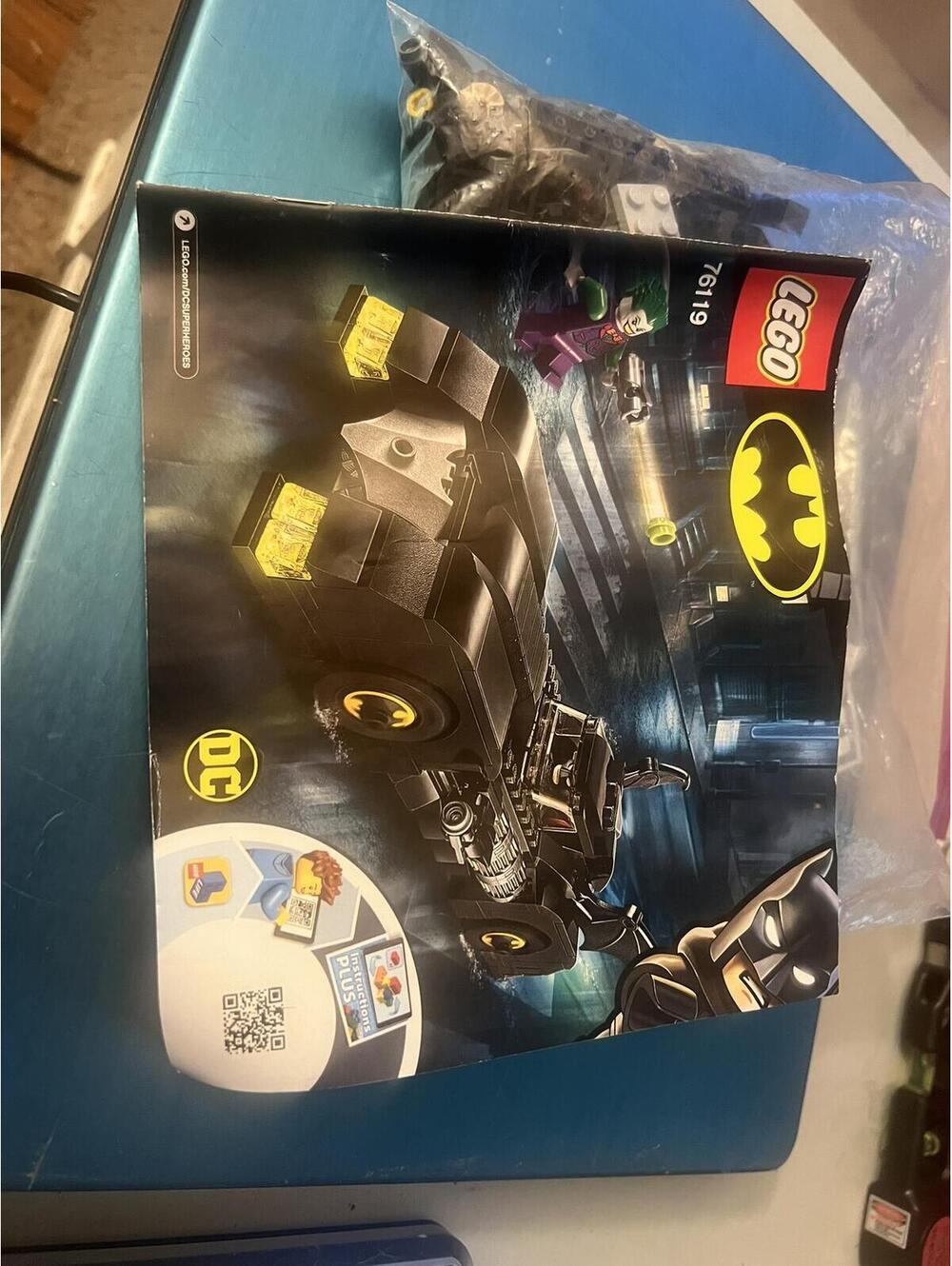 LEGO Batman DC Super Heroes Batmobile Building Set 76119 ***NO BOX